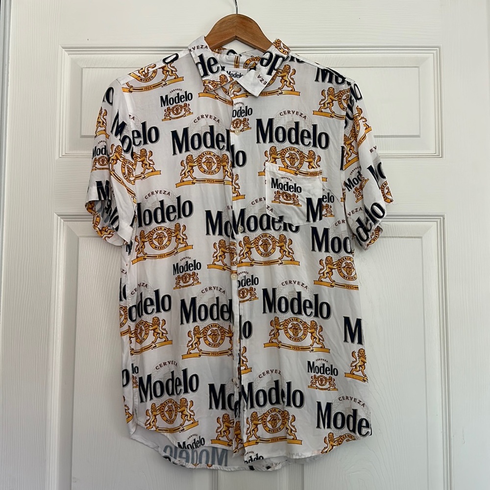 BUTTON DOWN SHORT SLEEVE